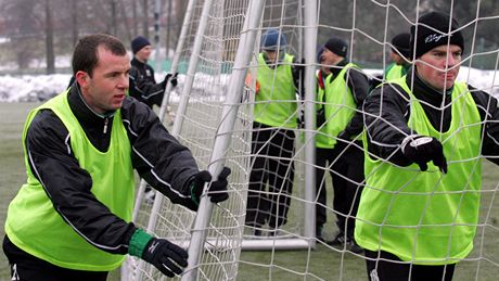 Frantiek Díal (vlevo) na tréninku fotbalového Sokolova.