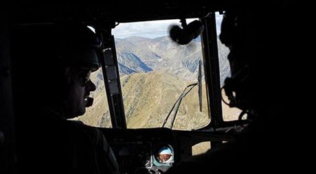 et piloti se pipravuj na afghnskou misi v Pyrenejch