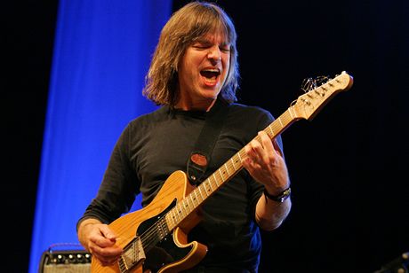 Mike Stern