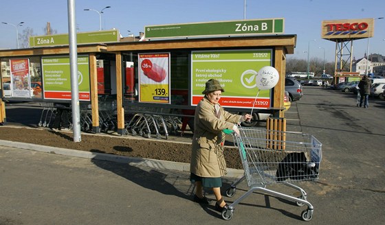 Devn hypermarket Tesco v Jaromi