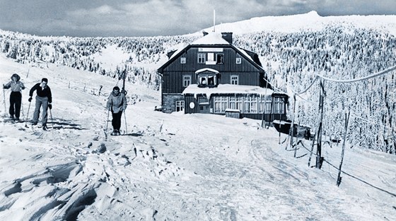 Fotografie Brádlerovy boudy z roku 1953