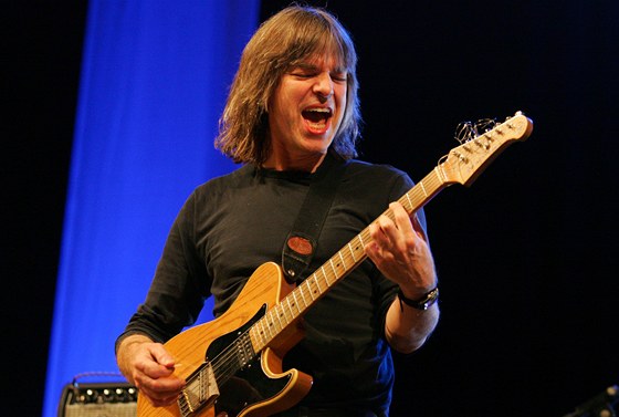 Mike Stern