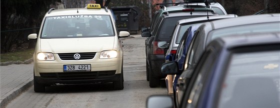 Zlínská radnice moná na sídlitích i v centru msta zavede rezidenní zóny pro místní obyvatele.