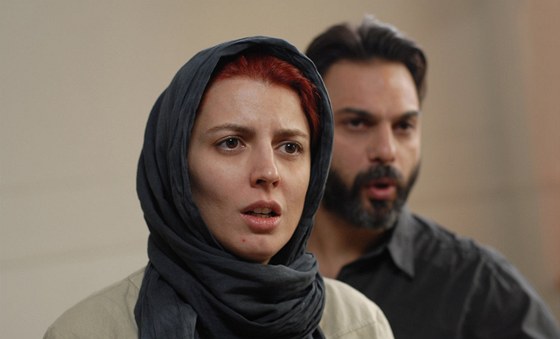 Ve filmu hrají Leila Hatamiová (vlevo) a Peyman Moaadi.