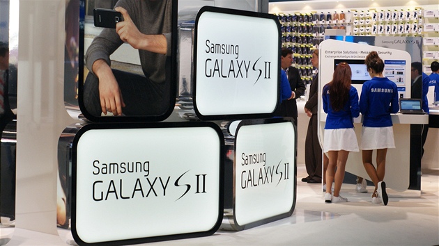 Nejnovjí Samsung Galaxy S II má v sob rovn operaní systém Android.