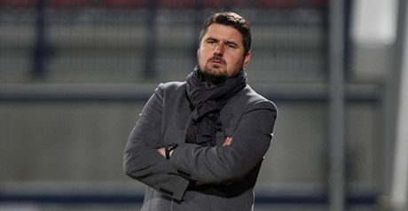 CO S TÍM? Trenér Psotka hledá cestu, jak vyvést fotbalovou Olomouc z krize.