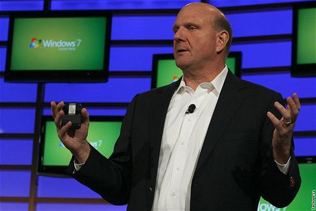 Steve Ballmer uvádí Windows 7