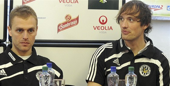 Hradetí fotbalisté Roman Fischer a Filip Klapka (vpravo).