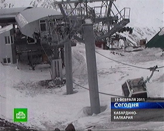 Lanovka pod Elbrusem poniená po útoku ozbrojenc (21. února 2011)