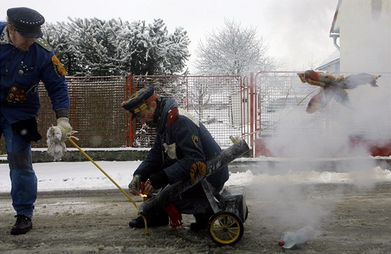 Tradin masopustn rikov koleda vyrazila v sobotu v Nesmni na eskobudjovicku.