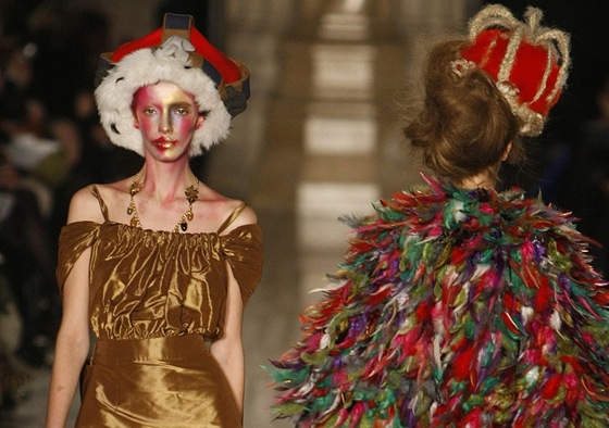 Londýnský týden módy - pehlídka Vivienne Westwood Red Label, podzim-zima 2011/2012