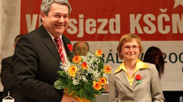 Předseda KSČM Vojtěch Filip. Předseda KSČM Vojtěch Filip.