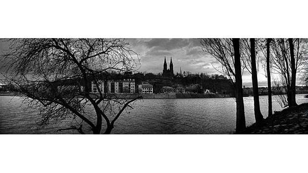 Z cyklu Praha panoramatická 2009 - Vyehrad ze Smíchova