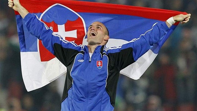 Slovenský fotbalista Róbert Vittek slaví postup do osmifinále MS Slovenský fotbalista Róbert Vittek slaví postup do osmifinále MS