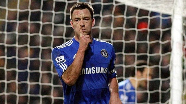Chelsea: obránce John Terry utišuje fanoušky Hullu Chelsea: obránce John Terry utišuje fanoušky Hullu