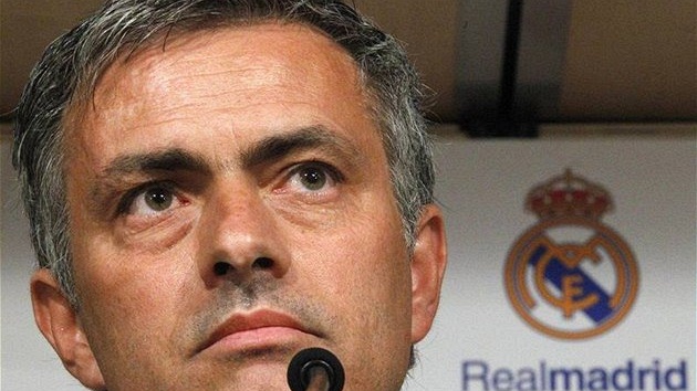 ZSTANE DÉLE? Trenéi se v Realu Madrid stídají asto, jak na tom bude Mourinho?