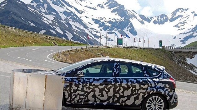 Ford Focus při testování v Alpách Ford Focus při testování v Alpách