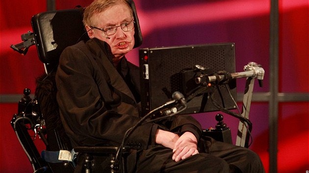 Je panovačný, má ohromné ego, říká o Stephenu Hawkingovi jeho první žena Jane Je panovačný, má ohromné ego, říká o Stephenu Hawkingovi jeho první žena Jane