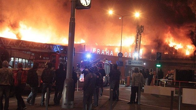 Požár na pražské Florenci, 27.10.2010 Požár na pražské Florenci, 27.10.2010