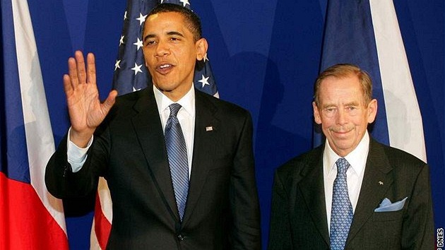 Barack Obama a Vclav Havel na summitu EU-USA v Praze.