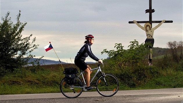 Cyklistka - Jízdní kolo Author Reflex a doplňky zapůjčila prodejna Robert Cyklistka - Jízdní kolo Author Reflex a doplňky zapůjčila prodejna Robert