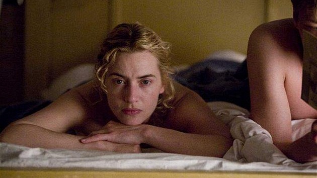 Na letoních Zlatých glóbech Kate Winsletová zvedla nad hlavu dv soky. Zda se bude radovat i z Oscara, se ukáe 22. února.