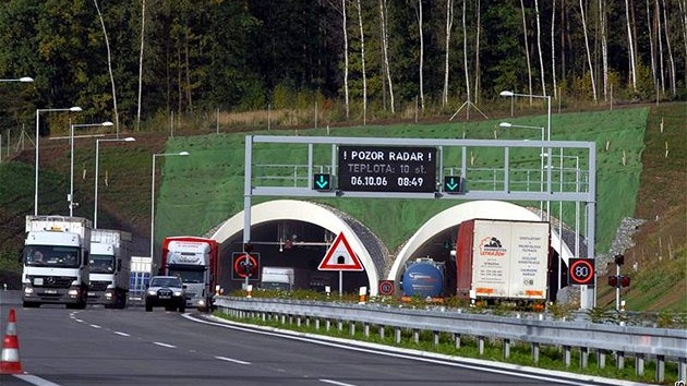 Dálniní tunel Valík