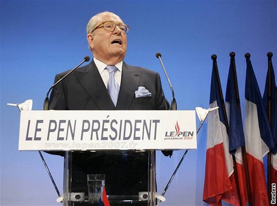 Le Pen bhem kandidatury na prezidenta Francie