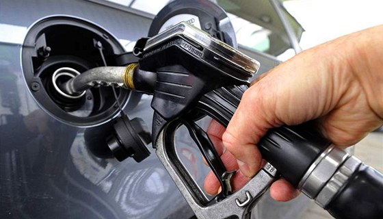 Nejmén pump s nekvalitním benzinem je na jihu ech a v Plzeském kraji. Ilustraní foto