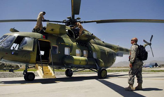 V Afghánistánu momentáln psobí teba etí piloti vrtulník.