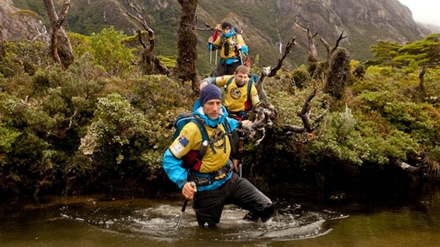 "Občas jsme zvolili rychlejší postup vodou, než abychom si klestili cestu buší," říká Pavel Paloncý, člen týmu Four Continents na Wenger Patagonia Expedition Race 2011 "Občas jsme zvolili rychlejší postup vodou, než abychom si klestili cestu buší," říká Pavel Paloncý, člen týmu Four Continents na Wenger Patagonia Expedition Race 2011
