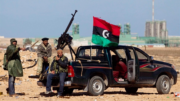 Libyjtí povstalci v Ras Lanúfu.