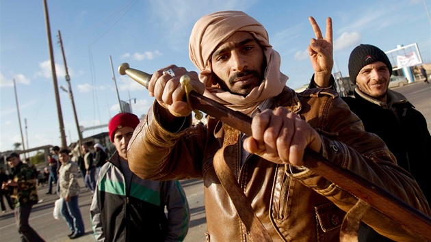 Libyjtí povstalci v Ras Lanúfu.