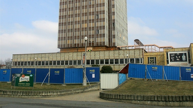 Hotel Gomel si v této podob budou lidé u jen pamatovat.  