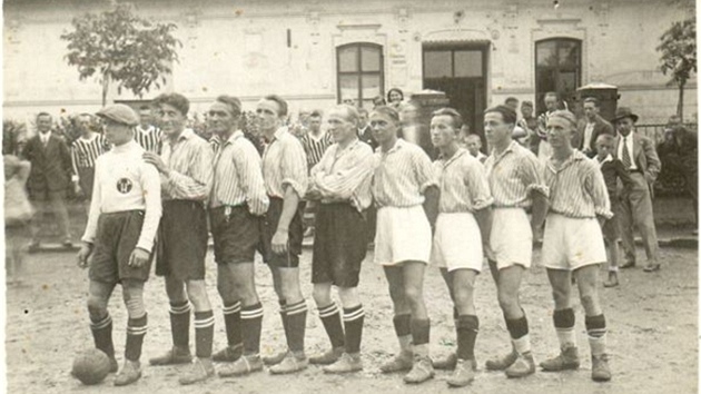 1. Historické dresy olomoucké Sigmy - rok 1932.