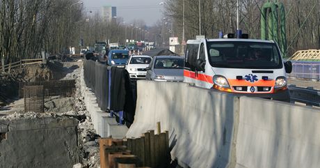 Velké obtíe mívají vinou nedisciplinovaných idi i sanitky.