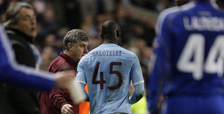 Vylouený Balotelli z Manchesteru City opoutí scénu