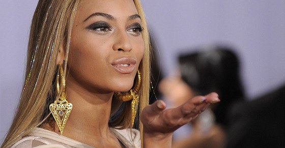 Posílala Beyoncé pusinky i velkému vdci libyjského lidu?