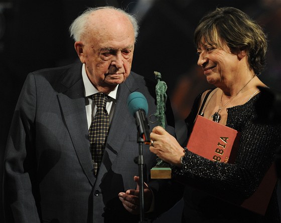 Cenu Trebbia 2011 získal Otakar Vávra (s manelkou Jitkou Nmcovou)
