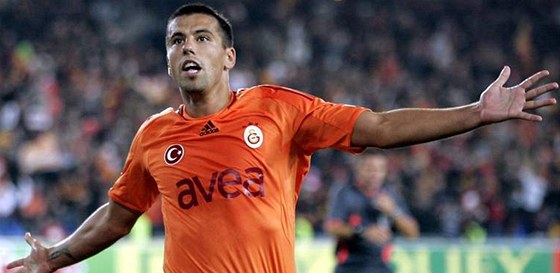 Milan Baro (Galatasaray Istanbul) se raduje z gólu