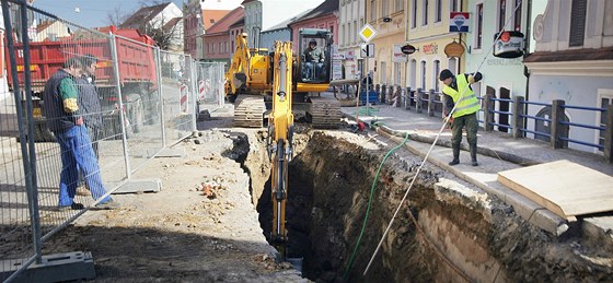 Revitalizace Velkého námstí ve Strakonicích. 