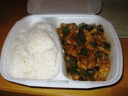 Singapursk chicken curry do boxu s sebou