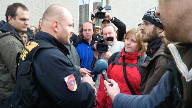 Vyjednávání o církevním prvodu v Novém Bydov (12. bezna 2011)