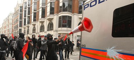Protivldn demonstrace v Londn. 26. bezna 2011