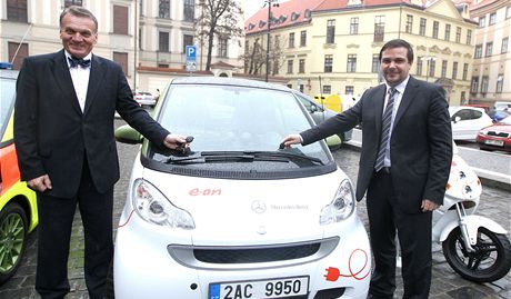 Praha dostala elektromobil do zkuebního provozu.