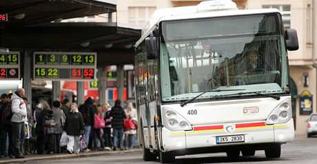 Zavedení elektronické karty pro platbu ve vlacích a autobusech se zatím odkládá. (Ilustraní snímek)