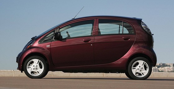 Mitsubishi i-MiEV je jeden z nejúspornjích elektromobil.