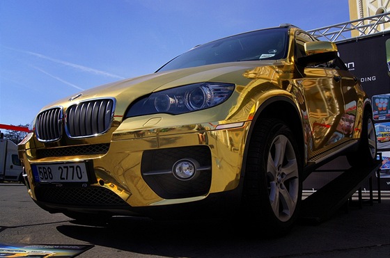 Zlaté BMW na praském výstaviti