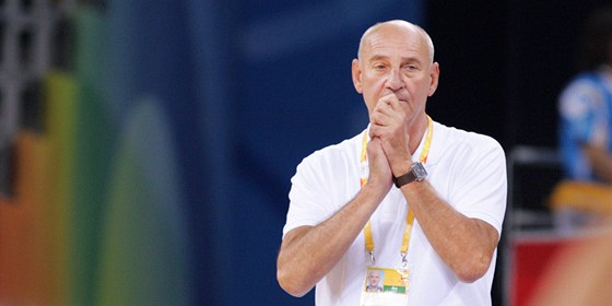 Bývalý basketbalista a trenér Jan Bobrovský