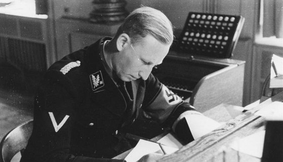 Zastupující íský protektor Reinhard Heydrich.